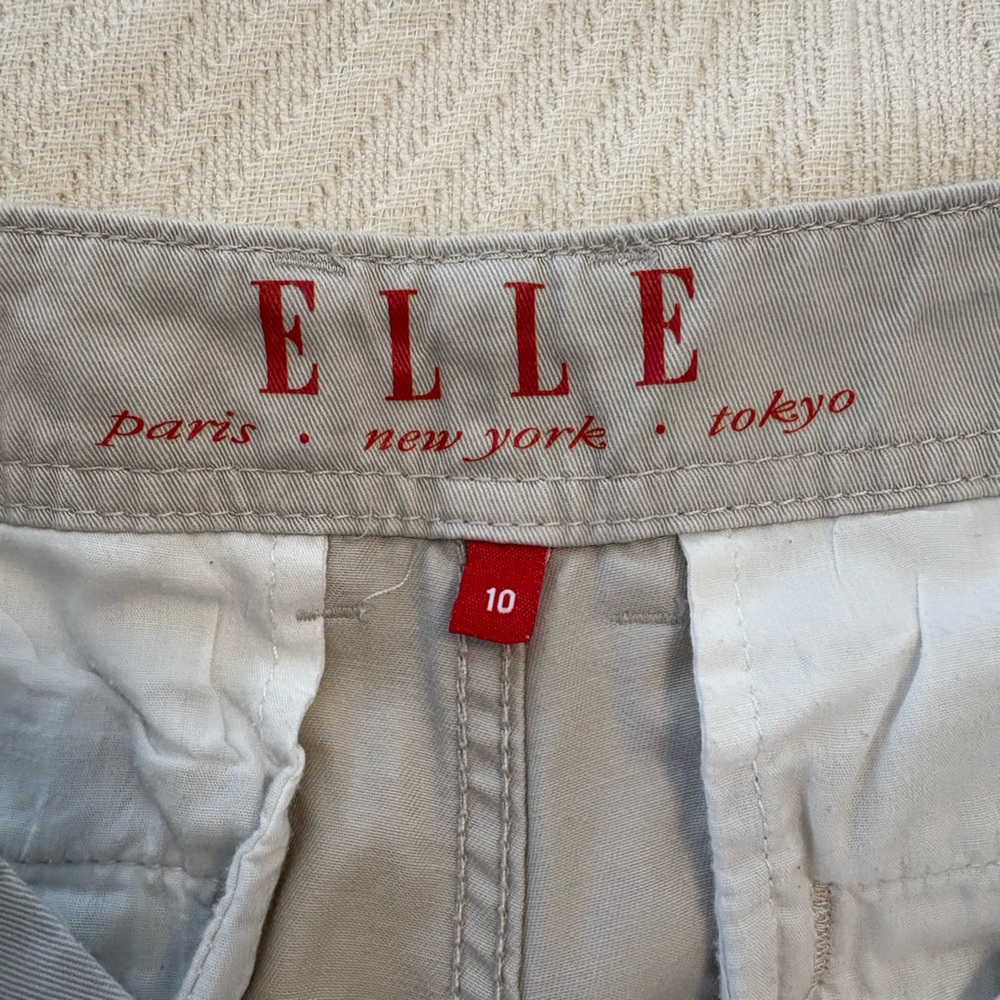 Elle Capris - Picture 3 of 7